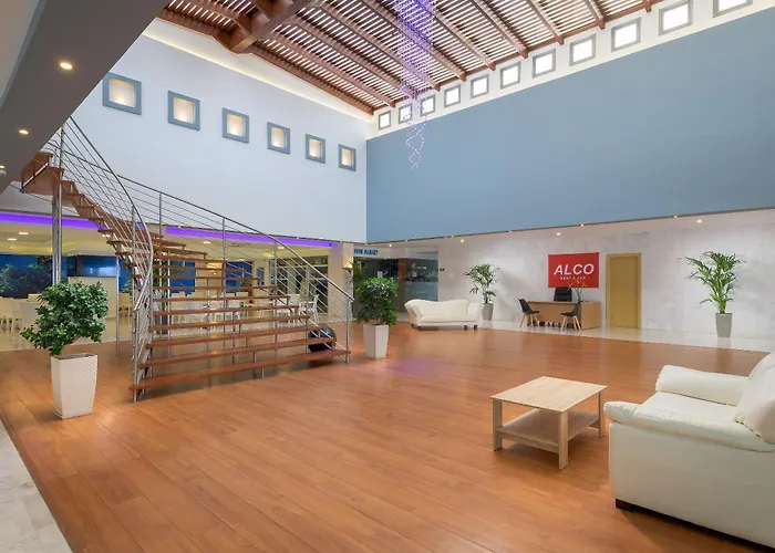 Oceanis Beach Hotel